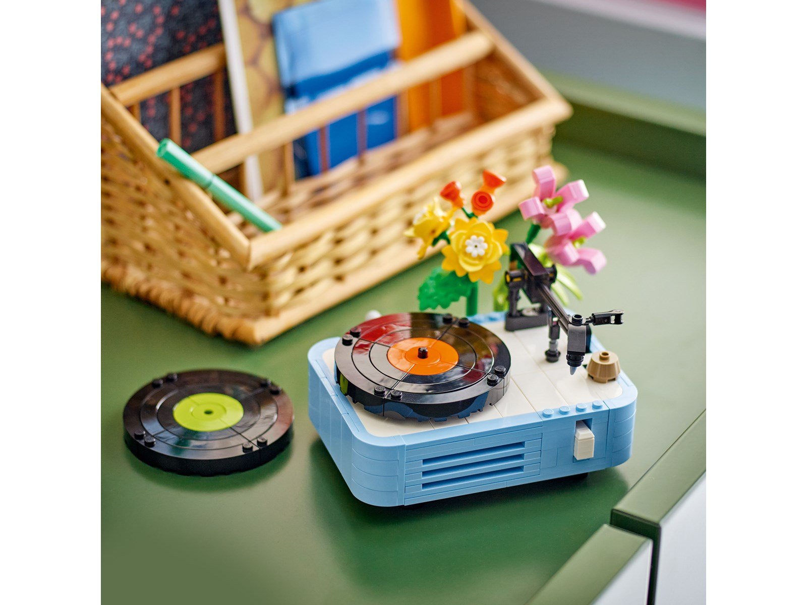 LEGO Le Tourne-Disque et ses Fleurs – Image 2