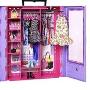 Barbie Armoire Ultime avec Poupée et Accessoires